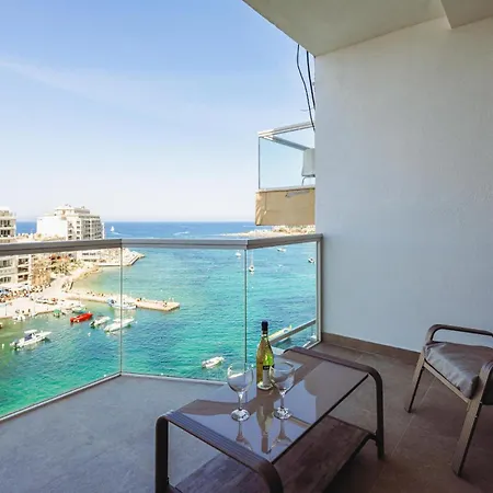 Modern 2 Bedroom Seafront Escape By Buena Vista
