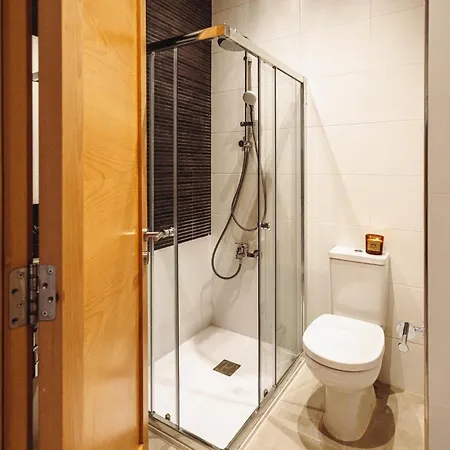 Modern 2 Bedroom Seafront Escape By Buena Vista 公寓 *