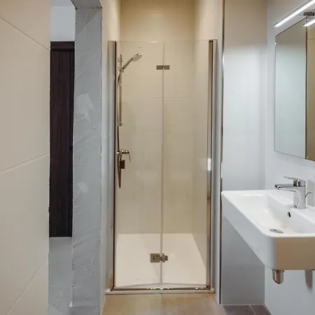 Modern 2 Bedroom Seafront Escape By Buena Vista 公寓
