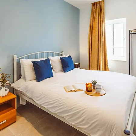 Modern 2 Bedroom Seafront Escape By Buena Vista 公寓 *