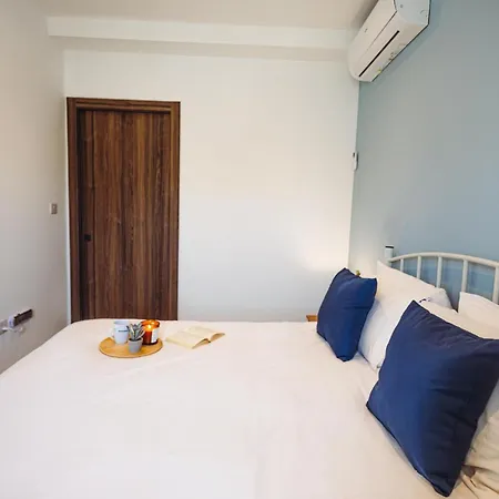 公寓 Modern 2 Bedroom Seafront Escape By Buena Vista *