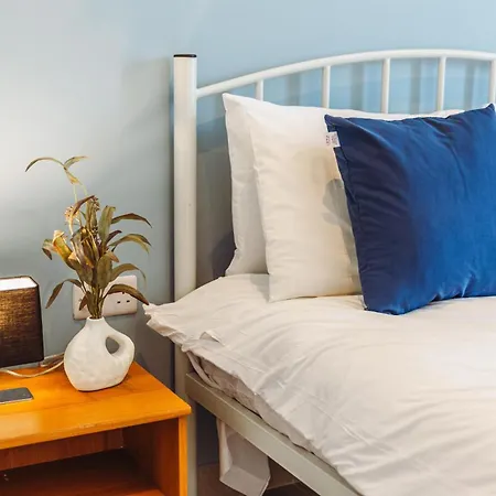 公寓 Modern 2 Bedroom Seafront Escape By Buena Vista *